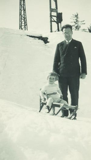 Michael Ende as a small child with Edgar Ende